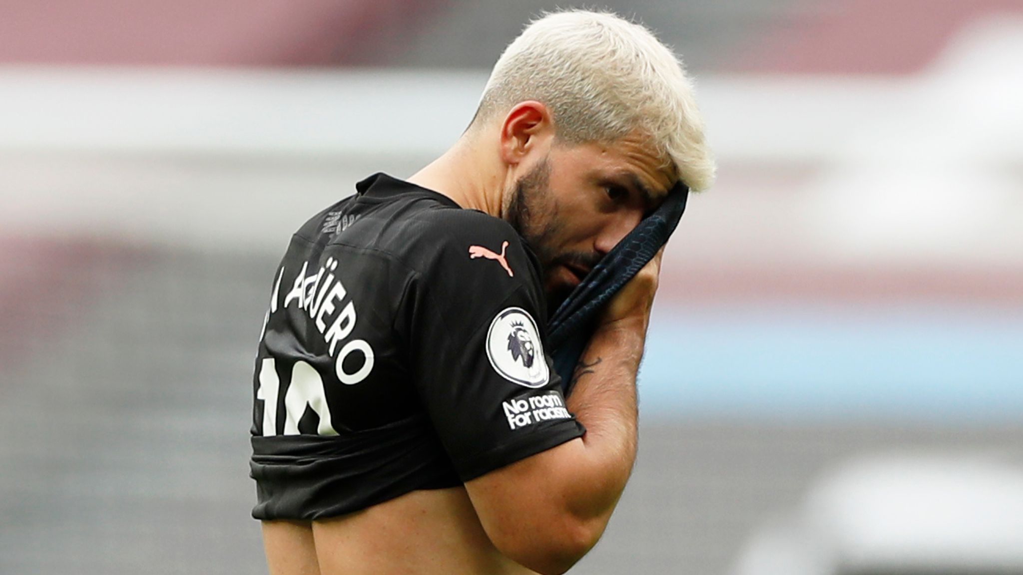 Sergio Aguero: Manchester City striker suffers hamstring injury at West Ham | Football News | Sky Sports