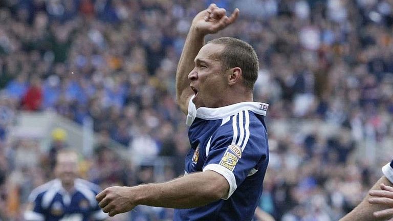 27 Apr 2002: Adrian Lam of Wigan celebrates after scoring the second try during the St Helens v Wigan Warriors Kelloggs Nutri Grain Challenge Cup Final from Murrayfield, Edinburgh. DIGITAL IMAGE Mandatory Credit: Laurence Griffiths/Getty Images