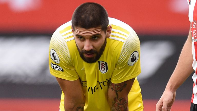 Aleksandar Mitrovic reacts after missing a penalty for Fulham vs Sheffield United