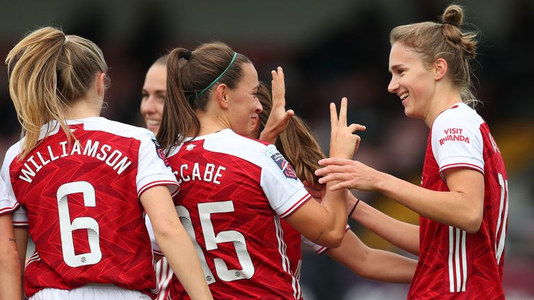 Vivianne Miedema scored a hat-trick as Arsenal Women demolished Tottenham Women to claim the north London bragging rights