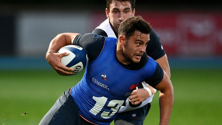 Arthur Vincent comes in at centre for France