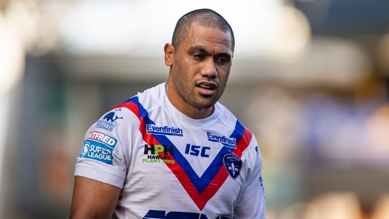 Bill Tupou's try helped Wakefield into the lead