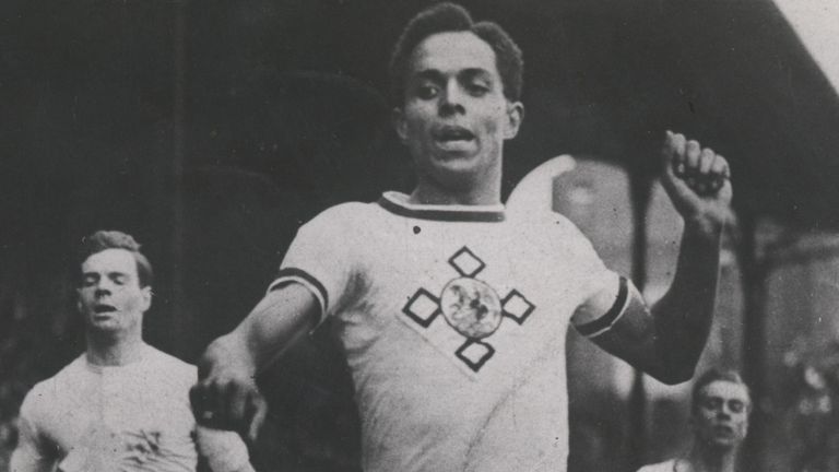 Photograph of Harry Edward competing in the AAA championships on 1 July 1922. Finish of the British Open Quarter-Mile Championship. Annotated on reverse: 1. H F V Edward, 2. Guy Butler, 3. Tom Cushing. Credit: Courtesy of University of Westminster Archive