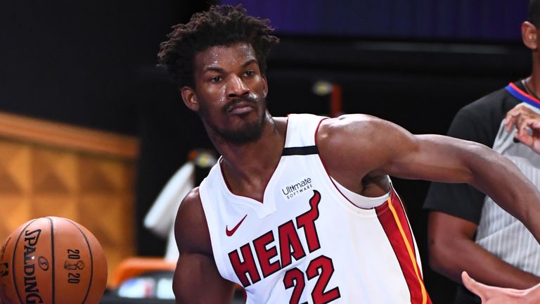 Jimmy Butler prepares to throw a pass in the MIami Heat&#39;s Game 5 win over the Los Angeles Lakers