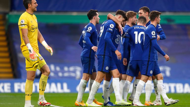 Kai Havertz celebrates with team-mates after restoring Chelsea's lead