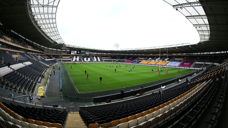 Picture by Ash Allen/SWpix.com - 18/10/2020 - Rugby League - Betfred Super League - Hull FC v Castleford Tigers - KCOM Stadium, Kingston upon Hull, England - Players warm up.