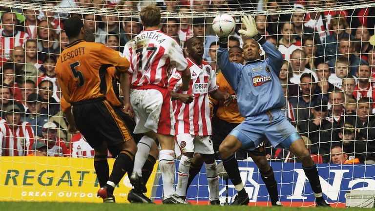 Matt Murray in action for Wolves against Sheffield United in the Championship playoff final in 2003