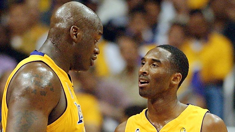 Shaquille O&#39;Neal and Kobe Bryant exchange words during the 2002 NBA Finals