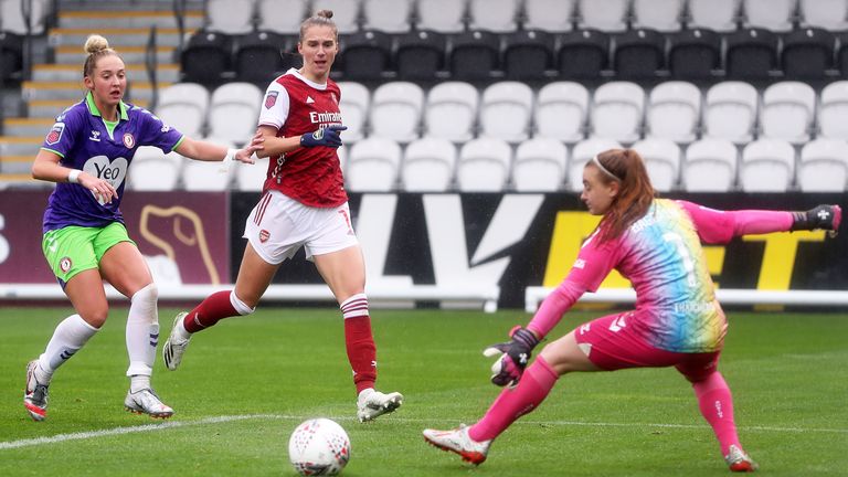 Vivianne Miedema scores for Arsenal against Bristol City