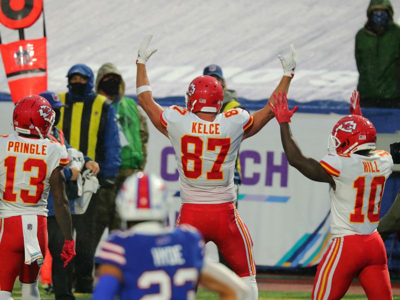 KC Chiefs, Edwards-Helaire run away with 26-17 win over Bills