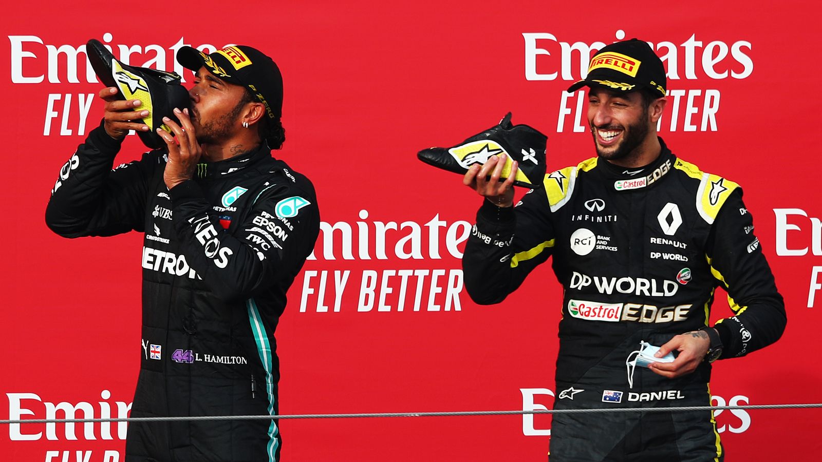 Lewis Hamilton pays tribute to Daniel Ricciardo following RB decision