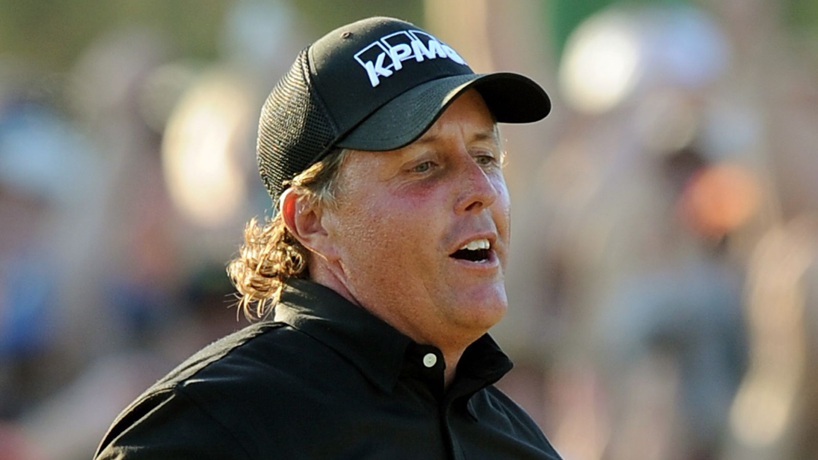 Masters Moments: Phil Mickelson's pine straw magic from 2010 win | Golf ...