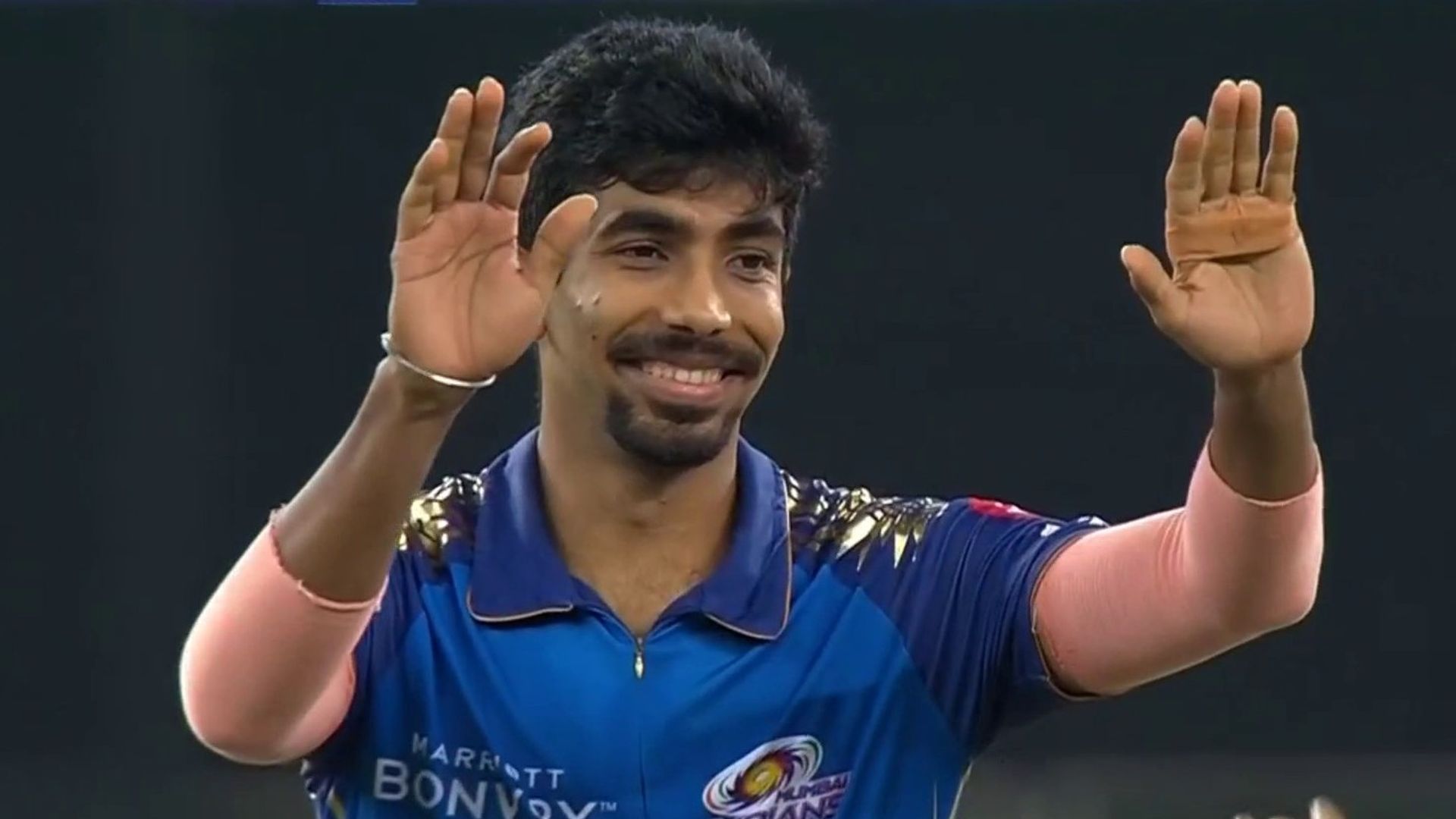 Who makes Nasser's team of IPL 2020?
