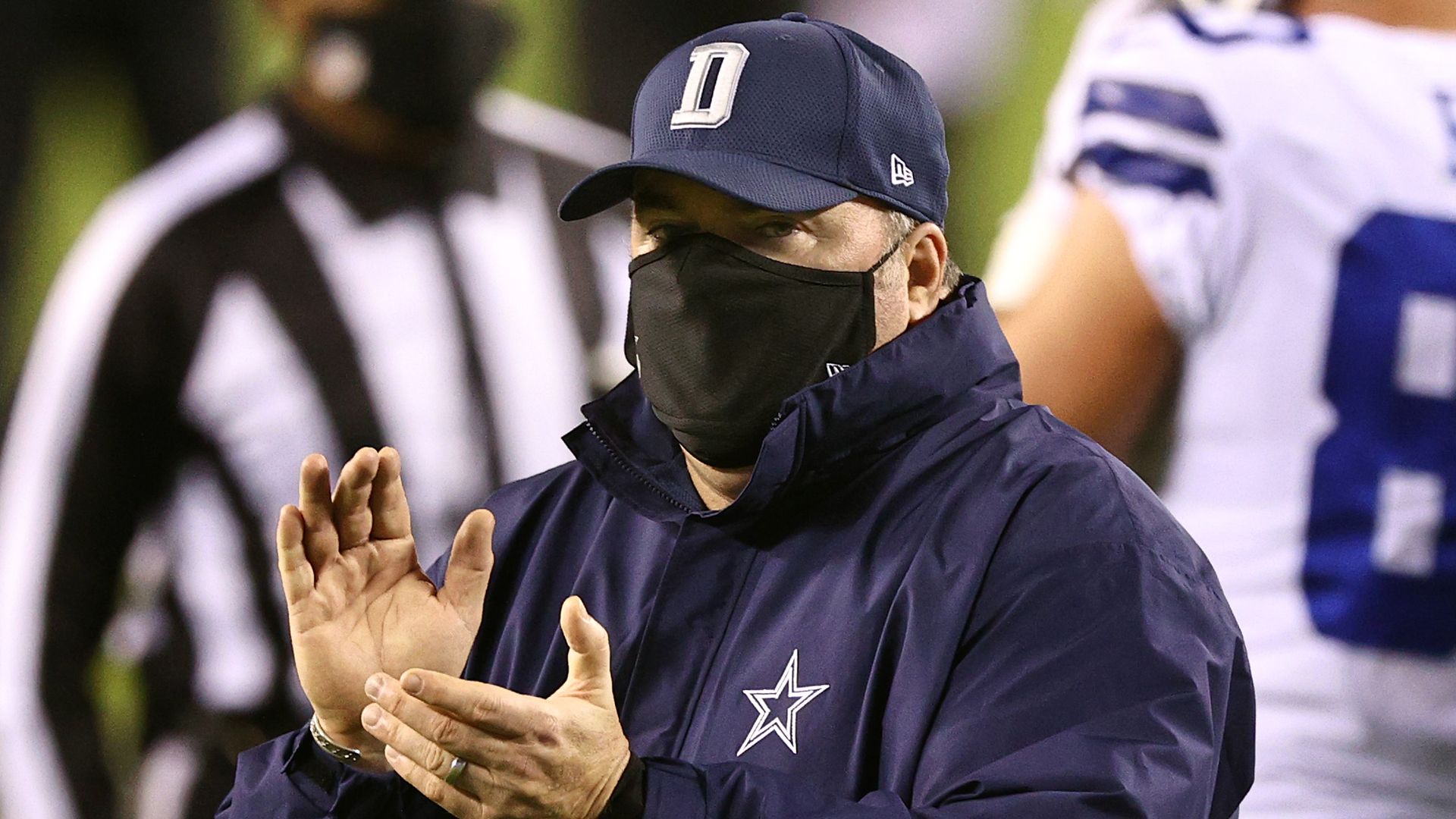 McCarthy smashes watermelons to motivate Cowboys