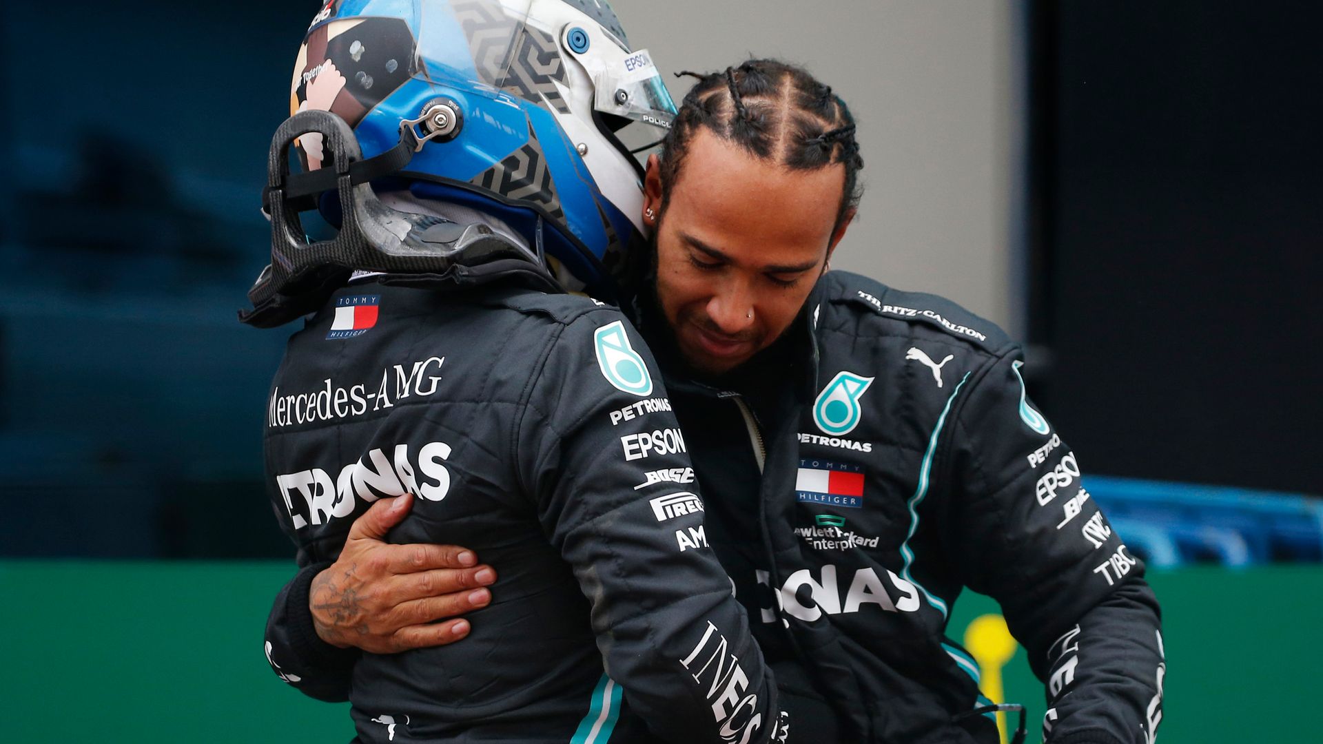 Six spins & lapped by Hamilton: What happened to Bottas?