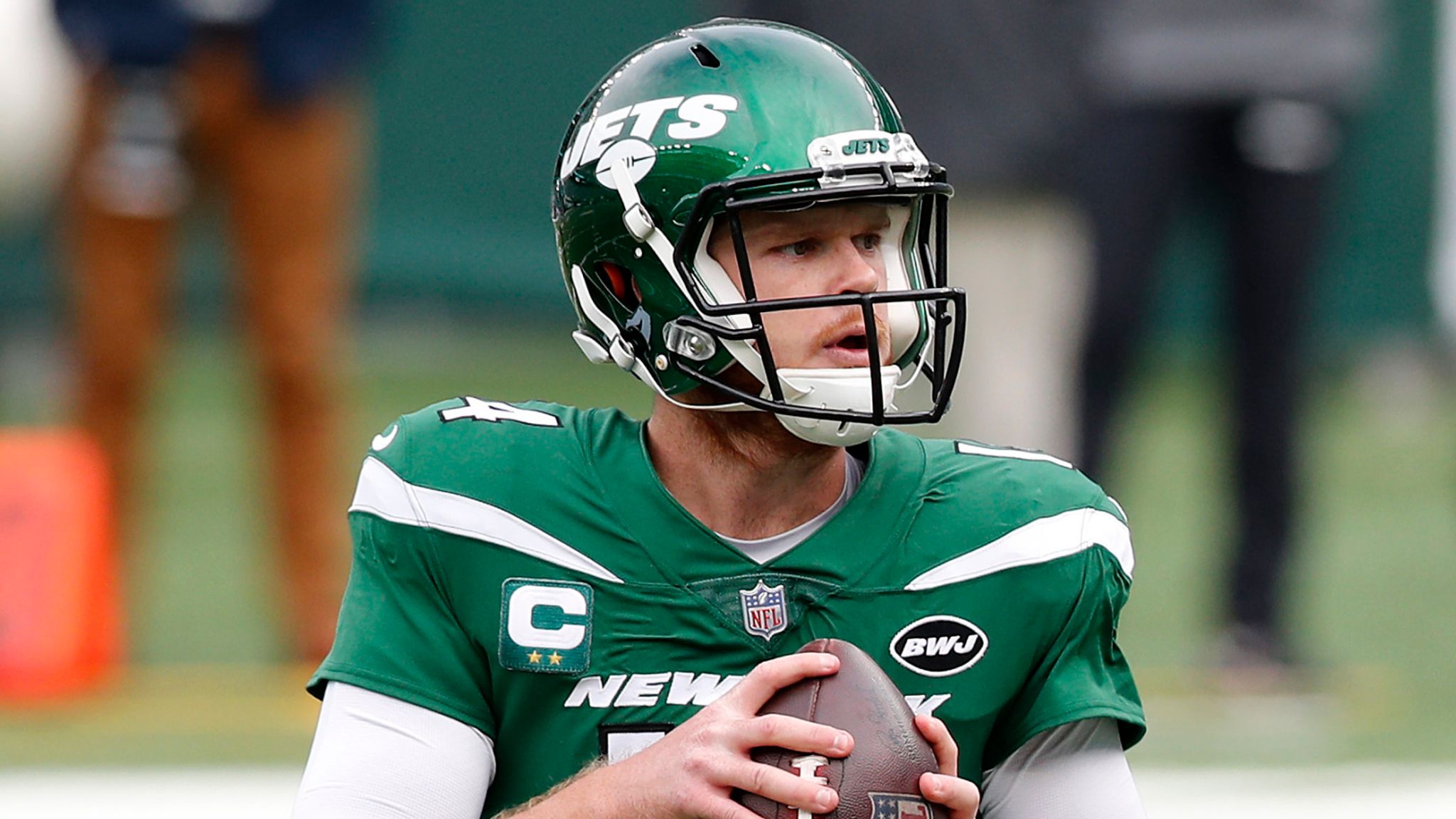 Jets sign OL Tom Compton to help protect Sam Darnold