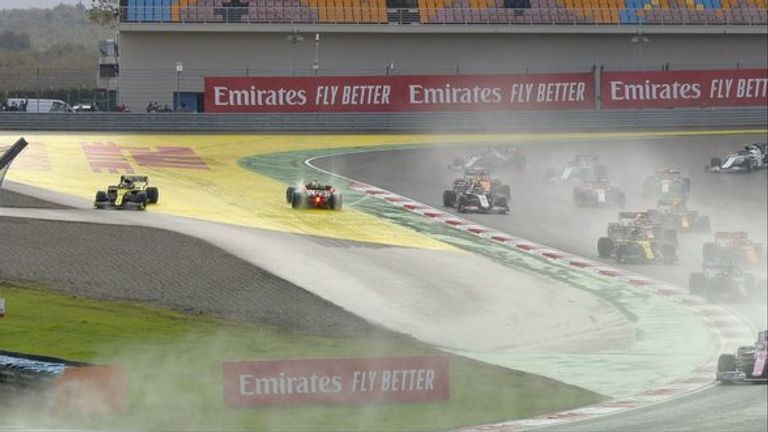 Ocon-bottas spin at turn 1 preview image