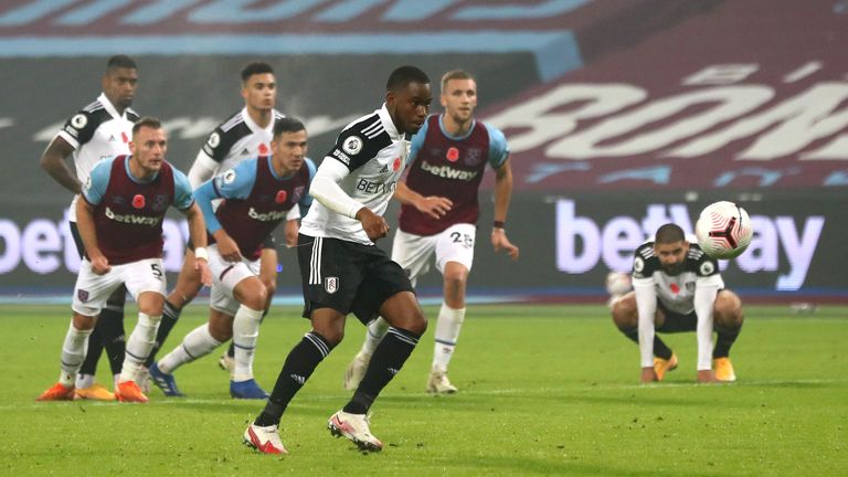 Ademola Lookman misses a Panenka penalty in the last minute against West Ham