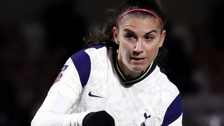 Alex Morgan missed from the penalty spot in a North London derby