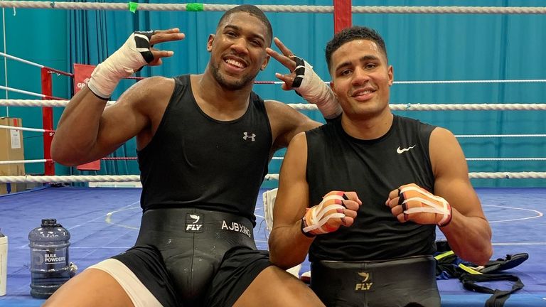 Anthony Joshua and Delicious Orie via @England_Boxing