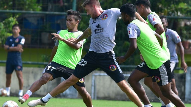 Anthony Pilkington training East Bengal