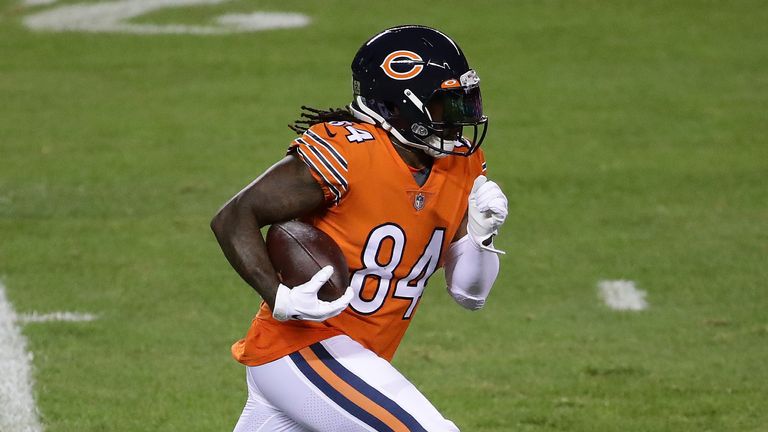 Chicago Bears guard Ja'Tyre Carter (69) looks on during the first half of  an NFL football game against the Minnesota Vikings, Sunday, Oct. 9, 2022,  in Minneapolis. (AP Photo/Abbie Parr Stock Photo 