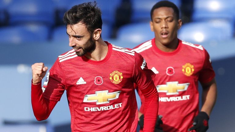 Bruno Fernandes celebrates after equalising for Manchester United at Everton