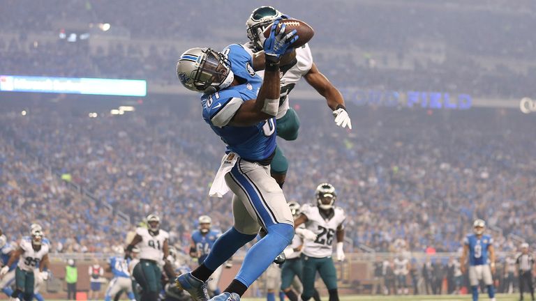 Calvin Johnson makes a third-quarter touchdown catch against the Eagles in 2015 