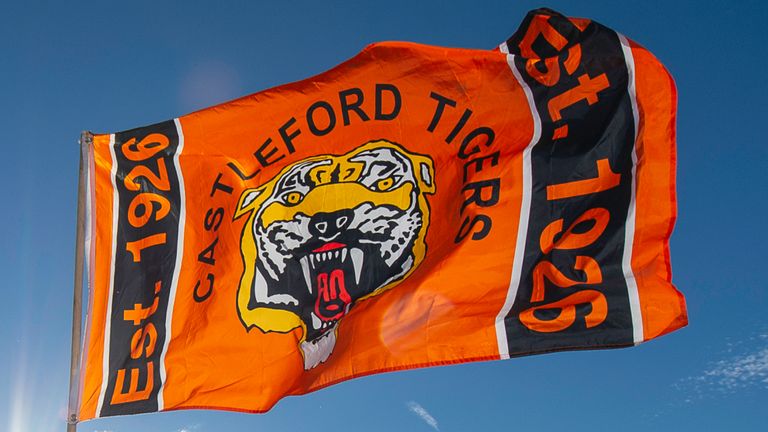 Picture by Allan McKenzie/SWpix.com - 05/07/2019 - Rugby League - Betfred Super League - Castleford Tigers v Leeds Rhinos - the Mend A Hose Jungle, Castleford, England - Castleford mascots fly their team's flag prior to kick off,