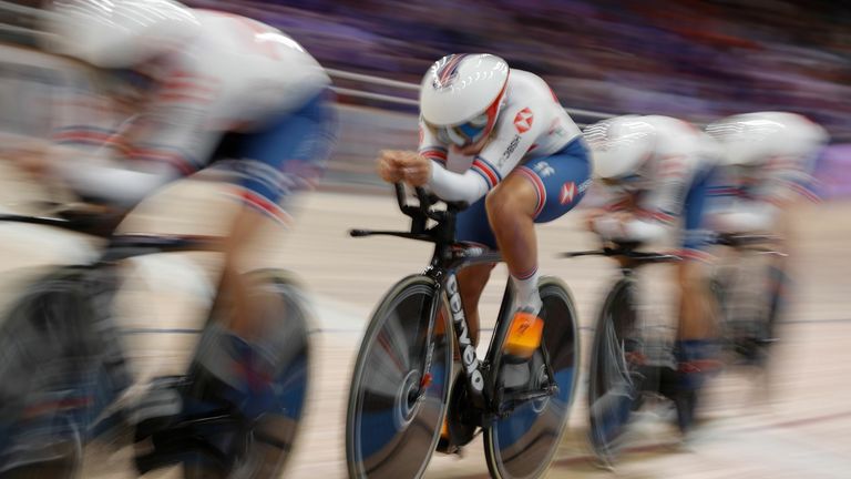 Great Britain's women's team pursuit squad will face Italy for gold at the European Track Cycling Championships