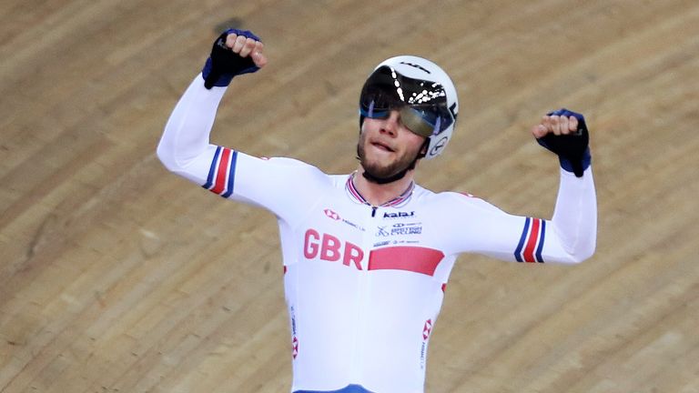 Matt Walls won Great Britain's first gold medal of the European Track Cycling Championships in the men's elimination race