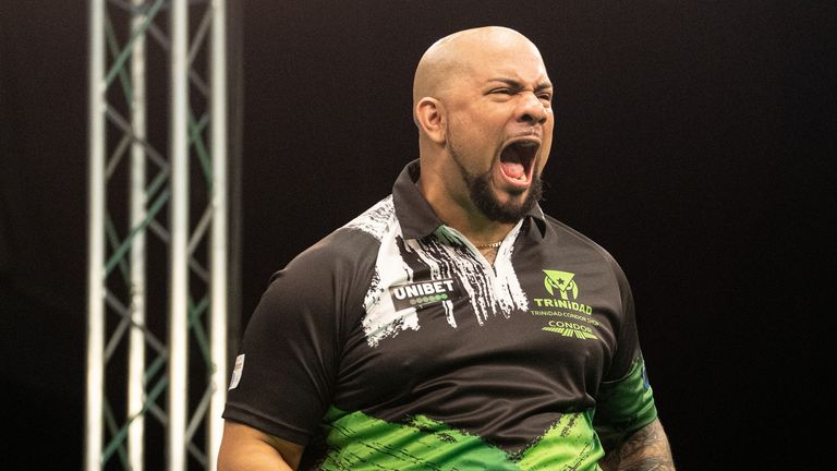 Devon Petersen reached his first major televised semi-final but was edged out in a last leg decider by Wade