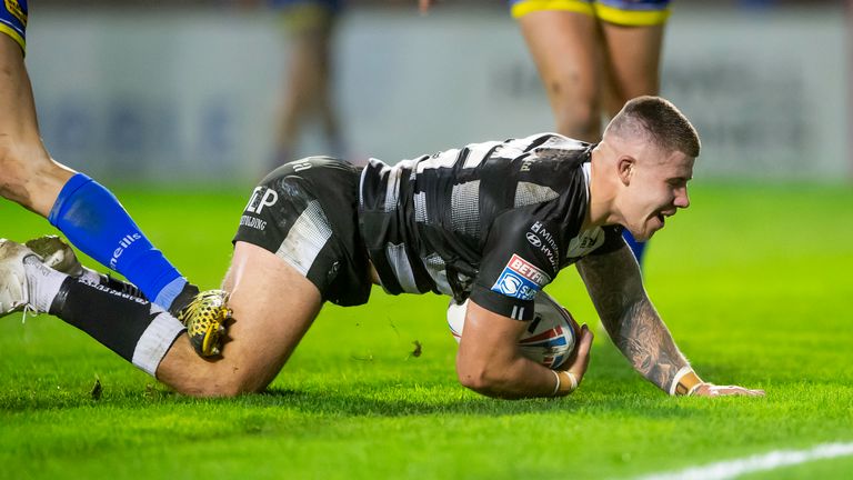 Joe Cator grabbed a loose ball to score for Hull FC in the first half