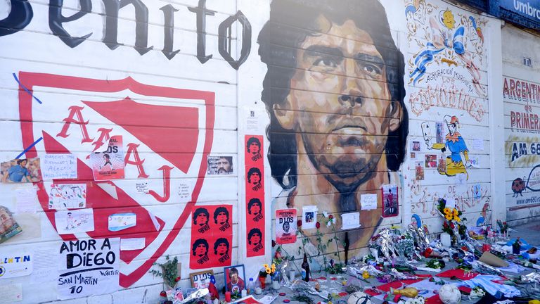 Thousands of people paid tribute to Diego Maradona as he was laid to rest.