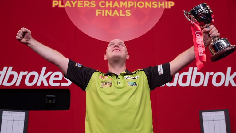 Michael van Gerwen won his sixth Players Championship Finals, beating Mervyn King in the final