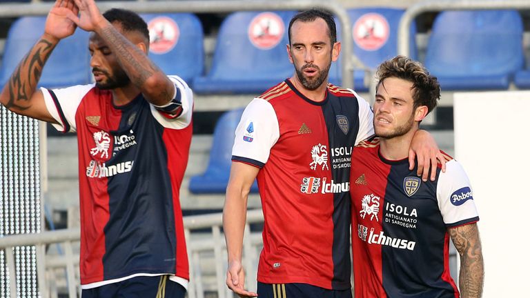 Nahitan Nandez is congratulated after his goal for Cagliari on Saturday