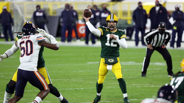 Aaron Rodgers #12 of the Green Bay Packers passes during the 1st quarter of the game against the Chicago Bears at Lambeau Field on November 29, 2020 in Green Bay, Wisconsin.