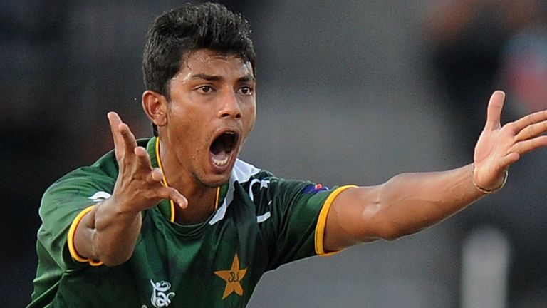 COLOMBO, SRI LANKA - OCTOBER 02:  Raza Hasan of Paksitan appeals successfully for the wicket of Shane Watson during the  ICC World Twenty20 2012 Super Eights Group 2 match between Australia and Pakistan at R. Premadasa Stadium on October 2, 2012 in Colombo, Sri Lanka.  (Photo by Pal Pillai/Getty Images)