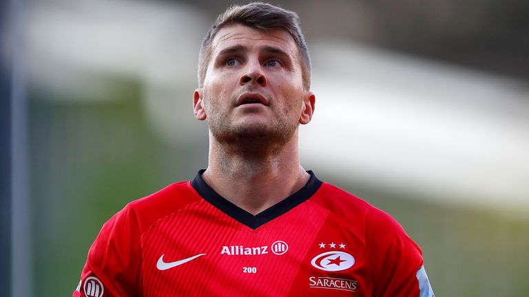 Richard Wigglesworth of Saracens looks on during the Gallagher Premiership Rugby match between Leicester Tigers and Saracens at Welford Road on October 27, 2019 in Leicester, England. (Photo by Malcolm Couzens/Getty Images)