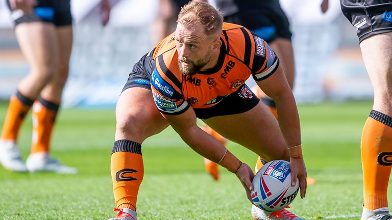 Picture by Allan McKenzie/SWpix.com - 08/08/2020 - Rugby League - Betfred Super League - Castleford Tigers v Catalans Dragons - Emerald Headingley Stadium, Leeds, England - Paul McShane.