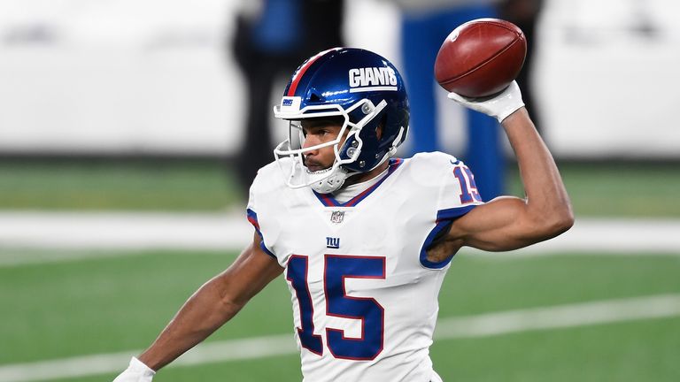 Golden Tate of the New York Giants warms up prior to facing the Tampa Bay Buccaneers