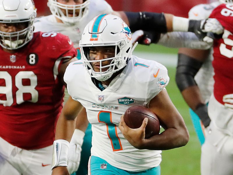 Tua Tagovailoa surpasses Dan Marino feat for Miami 