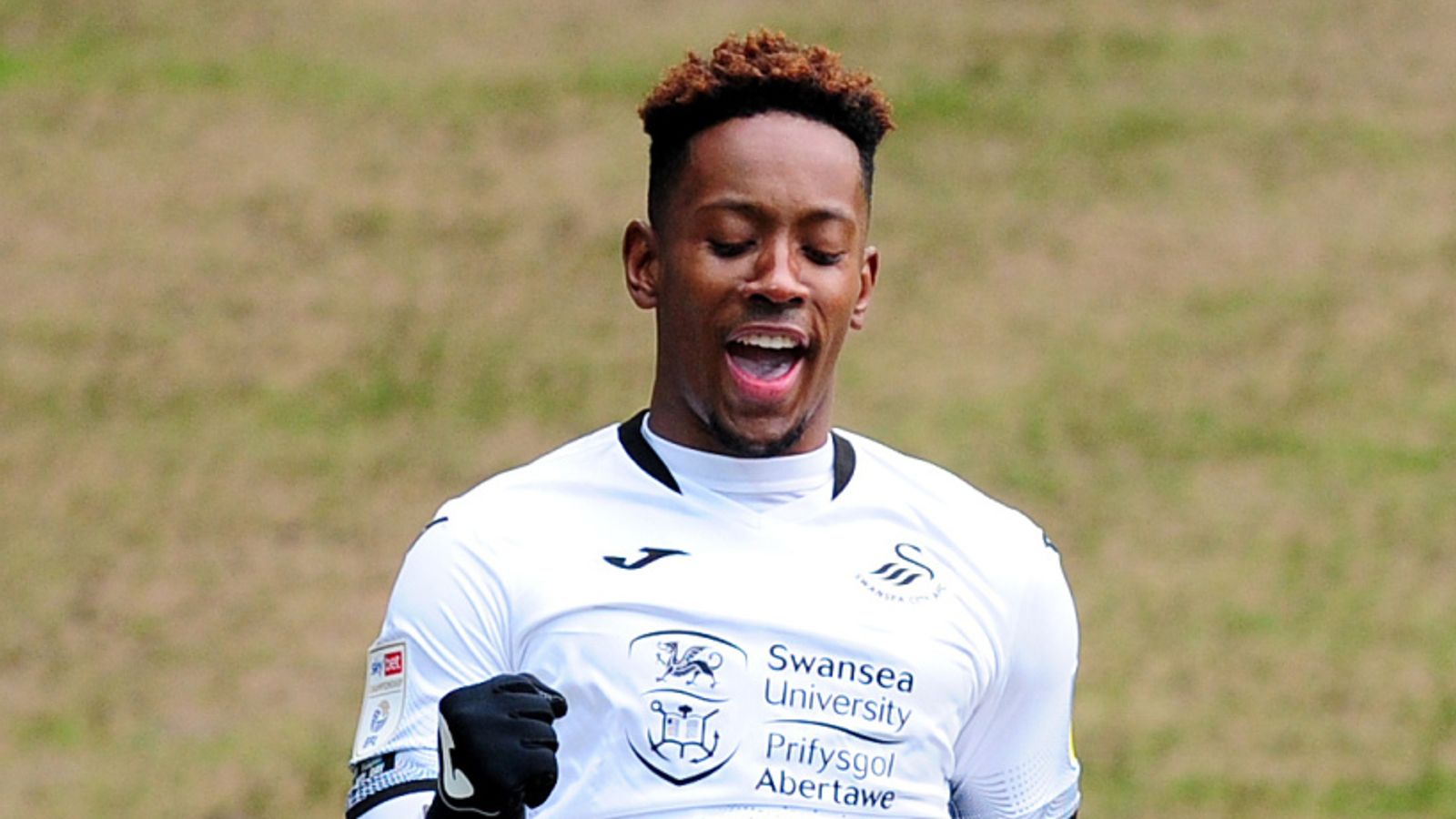 Cardiff City 0-2 Swansea City: Jamal Lowe double earns Swans