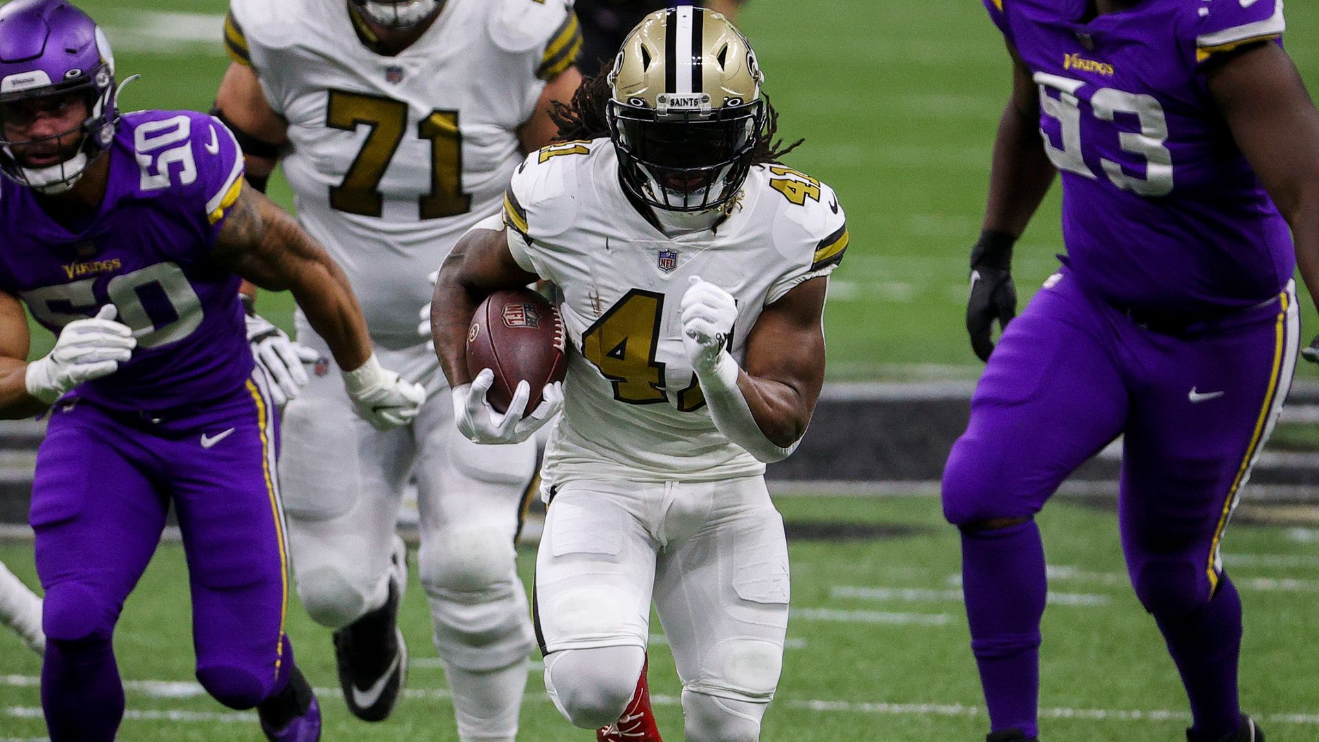 Kamara scores six TDs as Saints crush Vikings