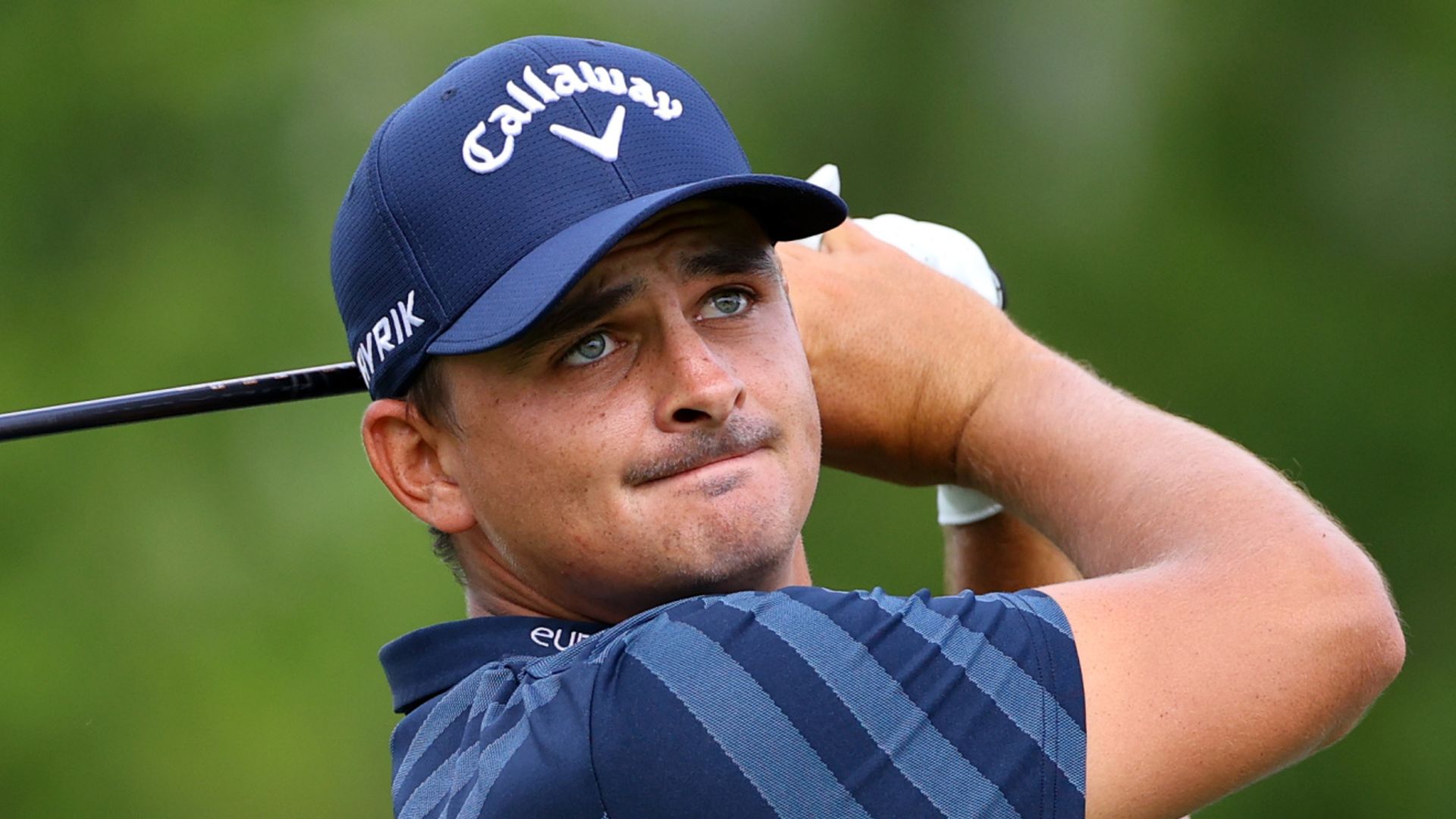 Bezuidenhout cruises five clear in Sun City