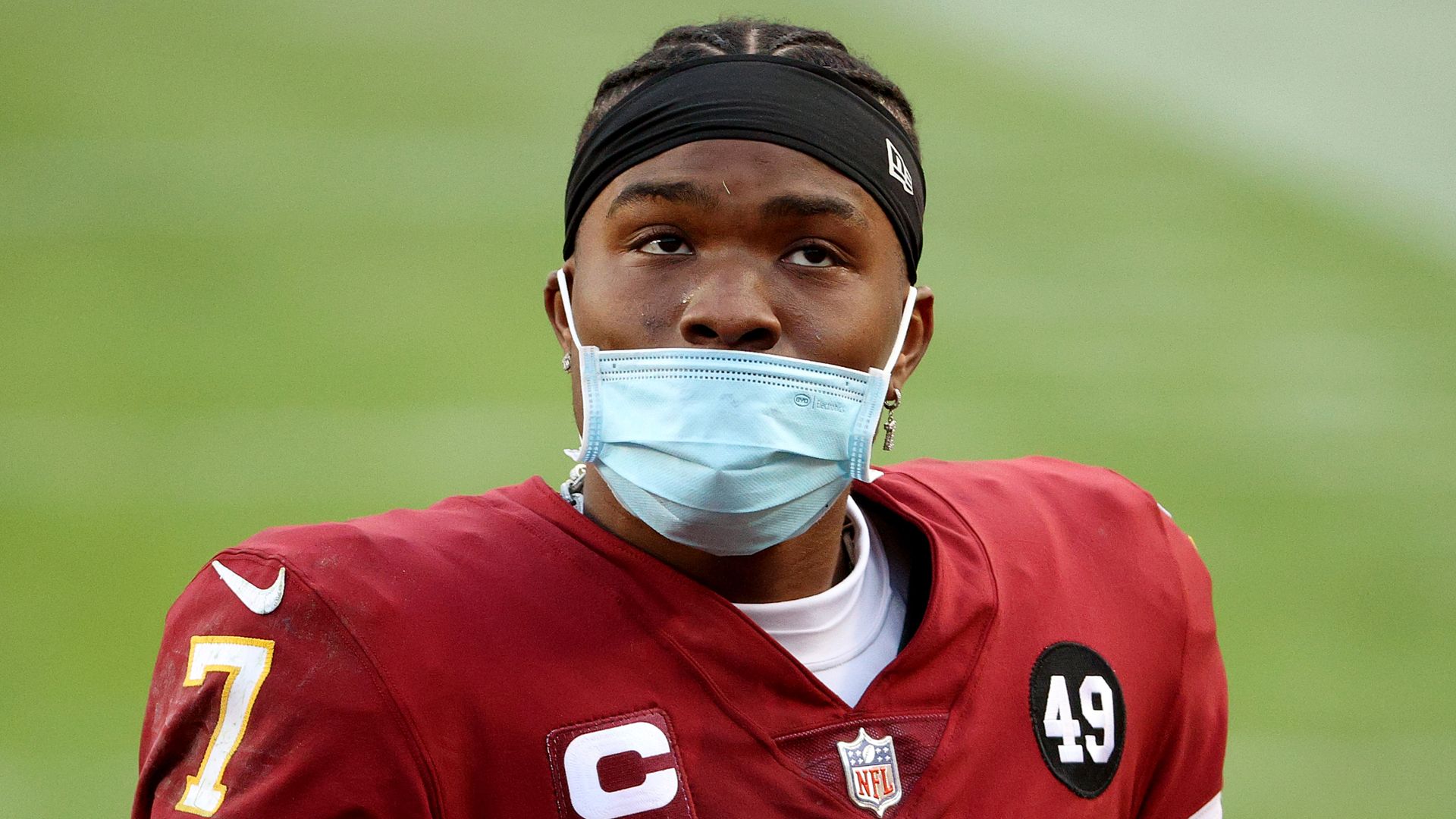 Washington QB fined $40,000 after maskless strip club visit