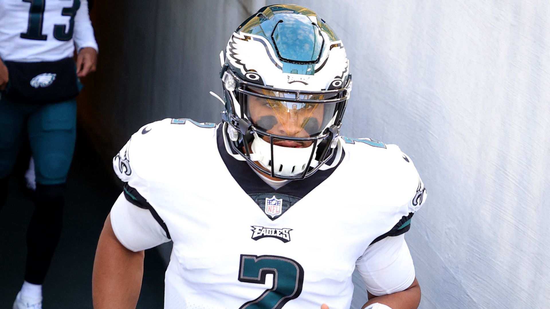 Hurts or Wentz? Pederson undecided on starter