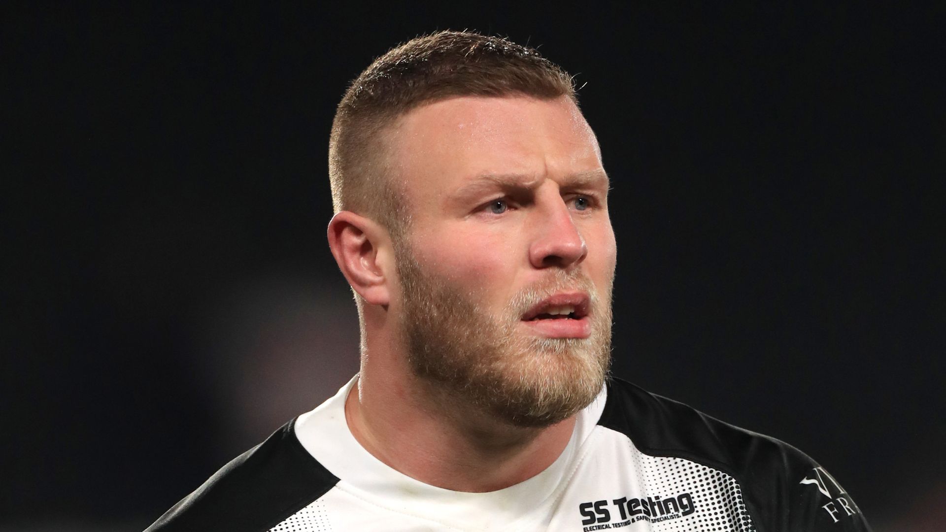 Huddersfield sign GB forward Jones from Hull FC