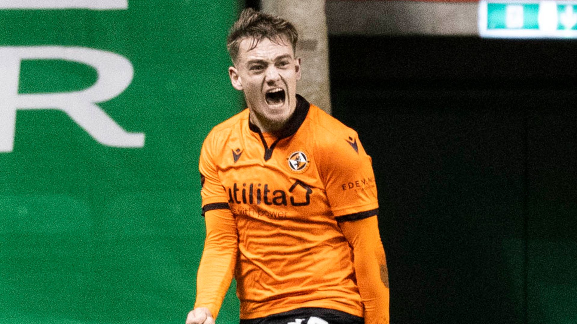 Hibs denied second place by late United leveller