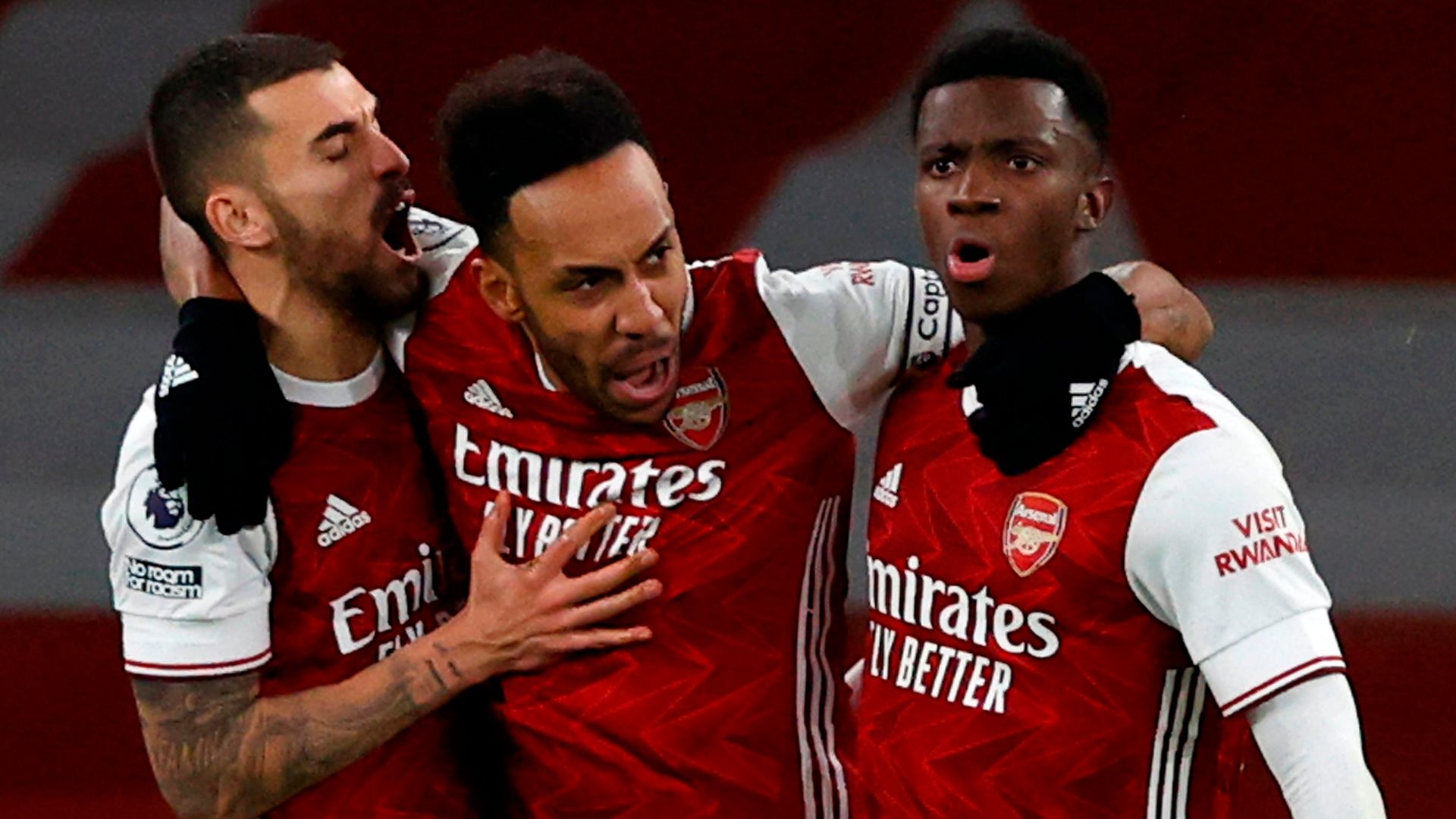Auba scores as 10-man Arsenal cling on for Southampton draw